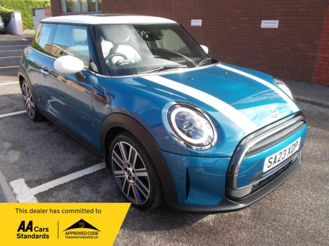 MINI Hatch 3-Door Hatch Cooper Exclusive (Premium Plus) 3/Dr Automatic 